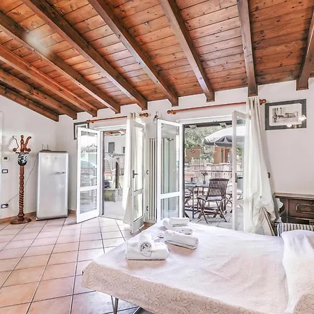 Casa Role, Maggiore Patio House W/ Bbq - Happy Dormelletto